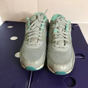 NIKE AIR MAX WOMENS SHOES SIZE 11